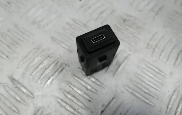 Citroen e-C3 USB socket connector 98638237ZD 9863816680 10201600123