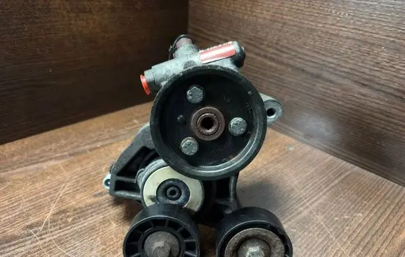 Iveco Daily 4th gen Power steering pump 504238603 504136566