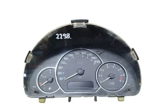 Peugeot 107 Speedometer (instrument cluster) 9658241580