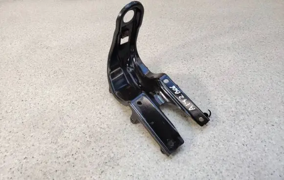 Mercedes-Benz SLK R172 Radiator mount bracket A1726260331
