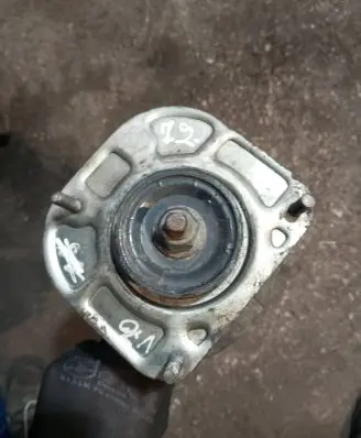 Volvo V70 Front shock absorber/damper 9173314