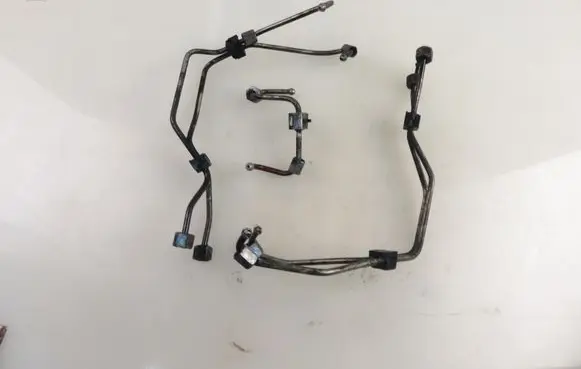 Ford C-MAX I Fuel injector supply line/pipe 