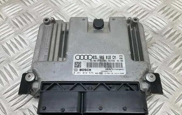 Audi Q3 8U Engine control unit/module ECU 03L906018CM