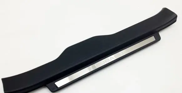 Subaru Outback Front sill trim cover 94060AL060