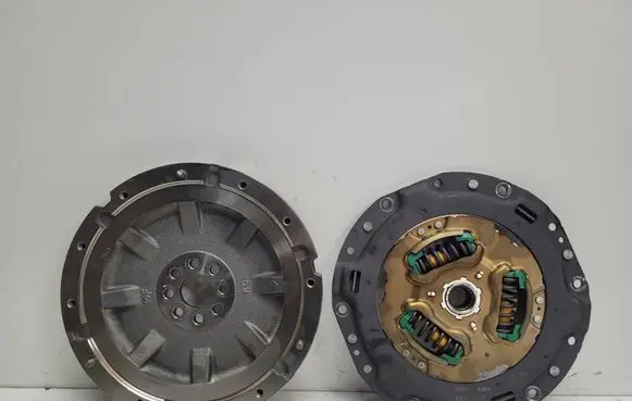 Toyota C-HR I Clutch set kit 2K150217