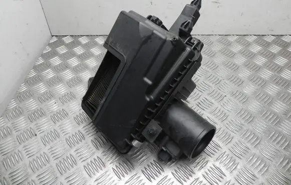 Nissan X-Trail T32 Air filter box 4BA20
