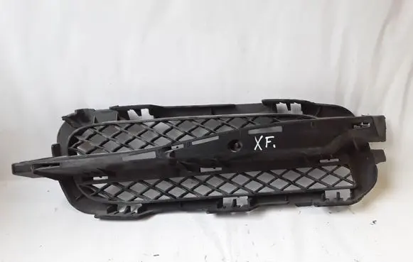 Jaguar XF Front bumper lower grill 8X2315K232BC