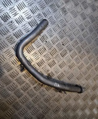 Mercedes-Benz CLA C117 X117 W117 Engine coolant pipe/hose A2702032902