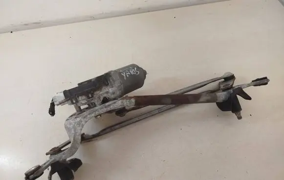Toyota Yaris Front wiper linkage and motor 851100d080
