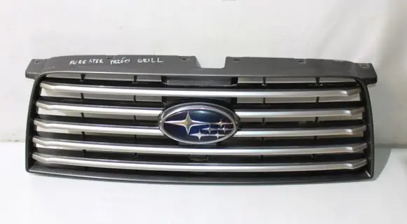 Subaru Forester SG Front bumper upper radiator grill