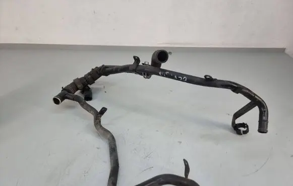 Engine coolant pipe/hose