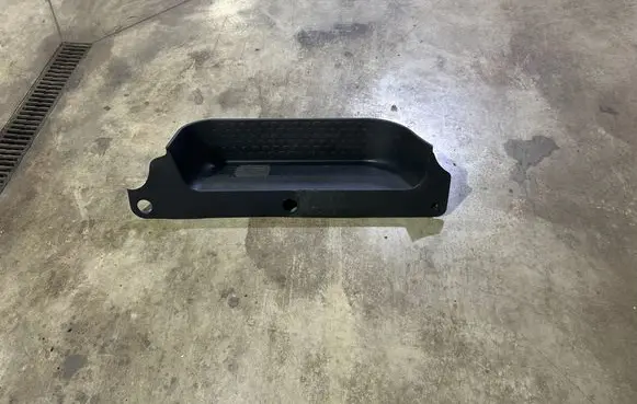 Nissan NV300 Front sill trim cover 93868844 768510190R