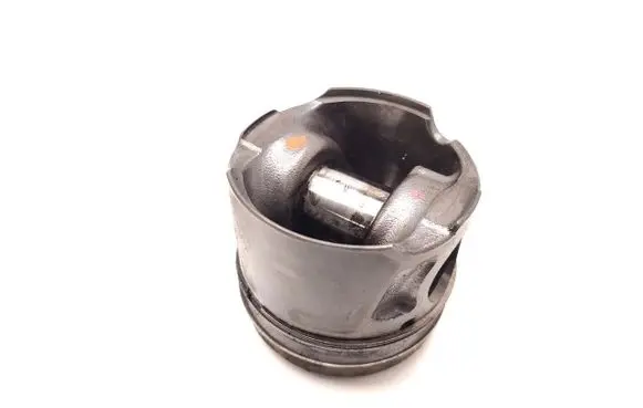 Ford Kuga II Piston UFMA