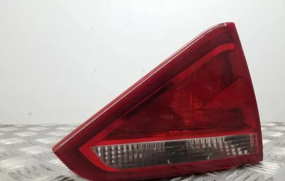 Audi A5 8T 8F Tailgate rear/tail lights 8T0945093