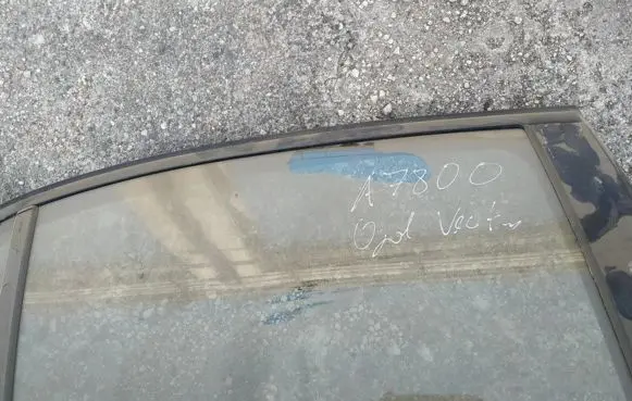 Opel Vectra C Rear door window glass 