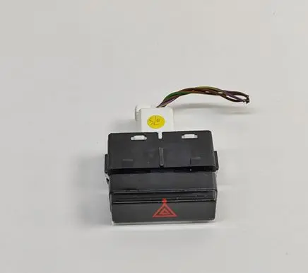 Volkswagen PASSAT B8 Hazard light switch 3G0953509C
