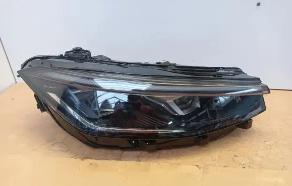 Volkswagen PASSAT B9 Headlight/headlamp