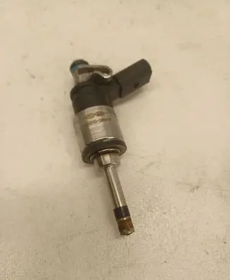 Hyundai Santa Fe Fuel injector 353102M417 9041090015