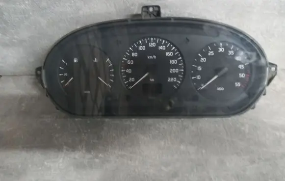 Renault Scenic I Speedometer (instrument cluster) 7700847784