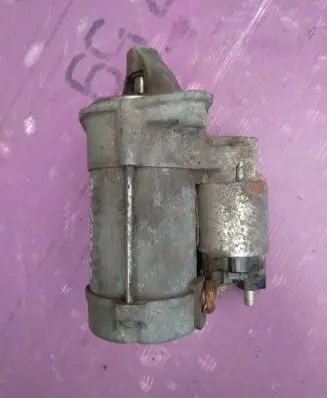 Toyota Avensis T270 Starter motor 281000T060