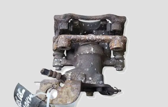 Toyota Auris 150 Rear brake caliper