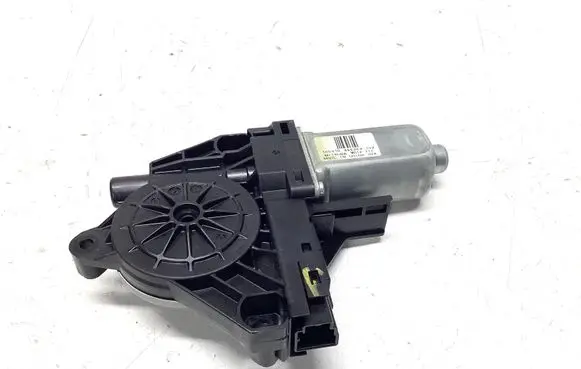 Volvo S60 Front door window regulator motor 966269102