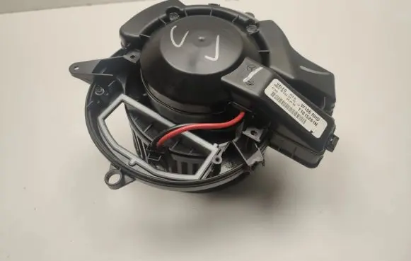 Mercedes-Benz ML W166 A/C air flow flap actuator/motor A1669066200