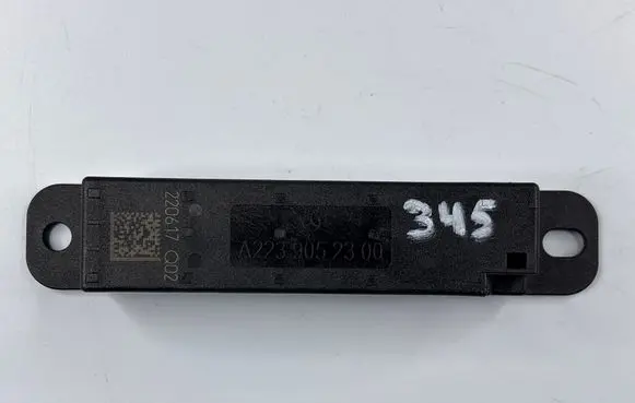 Mercedes-Benz EQS V297 Aerial antenna amplifier A2239052300