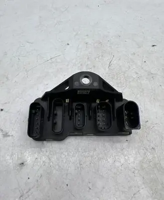 Mercedes-Benz GLE W167 Current control relay A0005459712