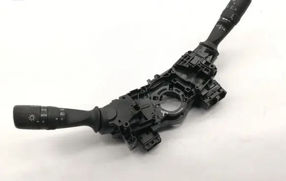 Toyota Auris E180 Indicator stalk 17F852