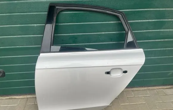 Audi A4 S4 B8 8K Rear door LX7W