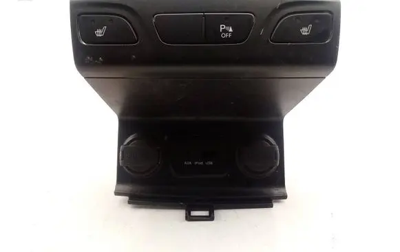 Hyundai ix35 Seat heating switch 93310-2Y100