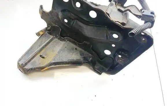 Toyota Yaris Battery box tray