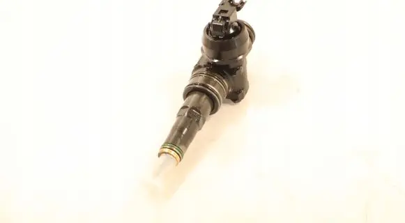 Volkswagen Jetta V Fuel injector 0414720215