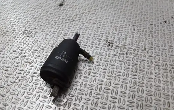 Volkswagen Transporter - Caravelle T4 Windscreen/windshield washer pump