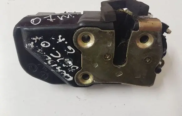 Chrysler 300 - 300C Rear door lock