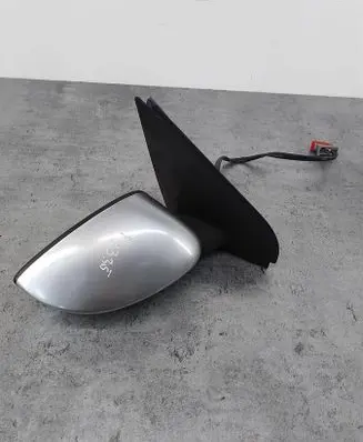 Front door electric wing mirror
