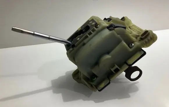 Mercedes-Benz C W203 Gear shifter/selector A2032672524 2032672524
