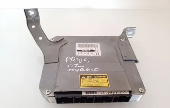 Toyota Prius (XW20) Engine control unit/module 8954047100