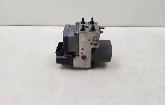 Audi A6 S6 C5 4B ABS Pump 8E0614111H