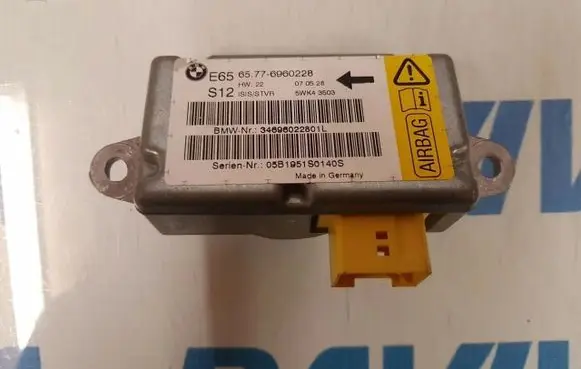 BMW 7 E65 E66 Airbag deployment crash/impact sensor 65.77-6960228 6960228