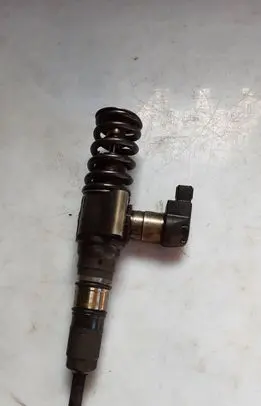 Audi A3 S3 A3 Sportback 8P Fuel injector 000130073TX