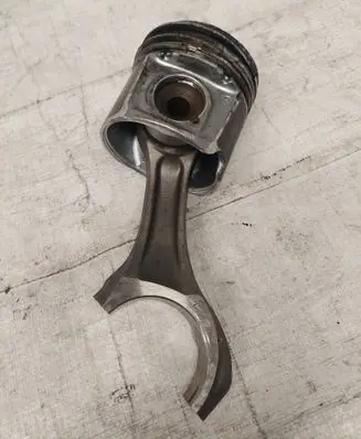 Iveco Daily 5th gen Piston 504057276