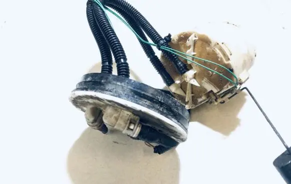 Ford Focus Fuel level sensor 98apbn9275 a0009037