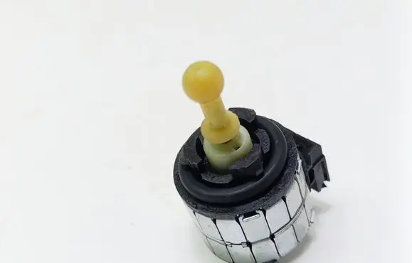 BMW 1 F20 F21 Headlight level adjustment motor 7207574