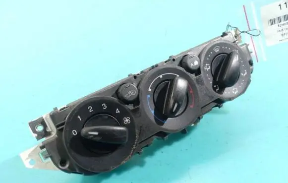 Ford Focus Climate control/heater control trim 3M5T-19980-AD IMPRK1137078