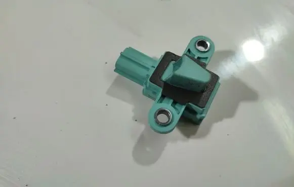 Audi A5 8T 8F Airbag deployment crash/impact sensor 8K0955557C