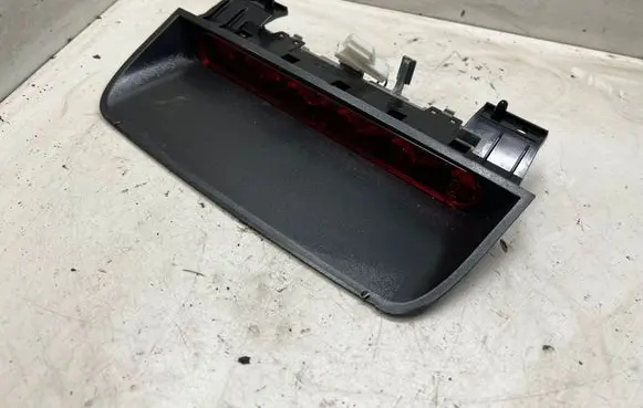 Chevrolet Lacetti Third/center stoplight 7E28C