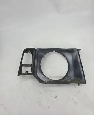 Mitsubishi Pajero Under headlight/headlamp trim 