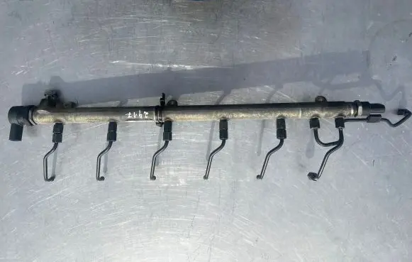 Fuel main line pipe